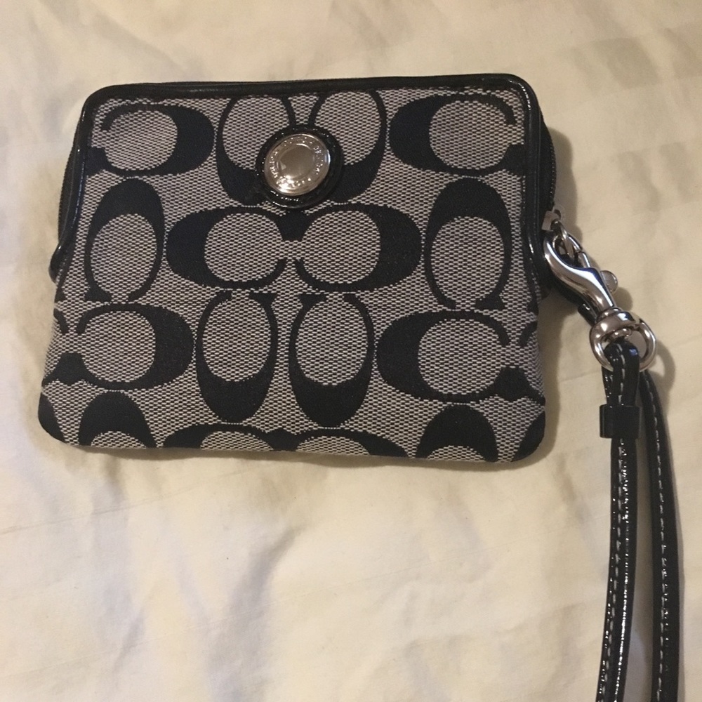 Coach Corner Zip Wristlet